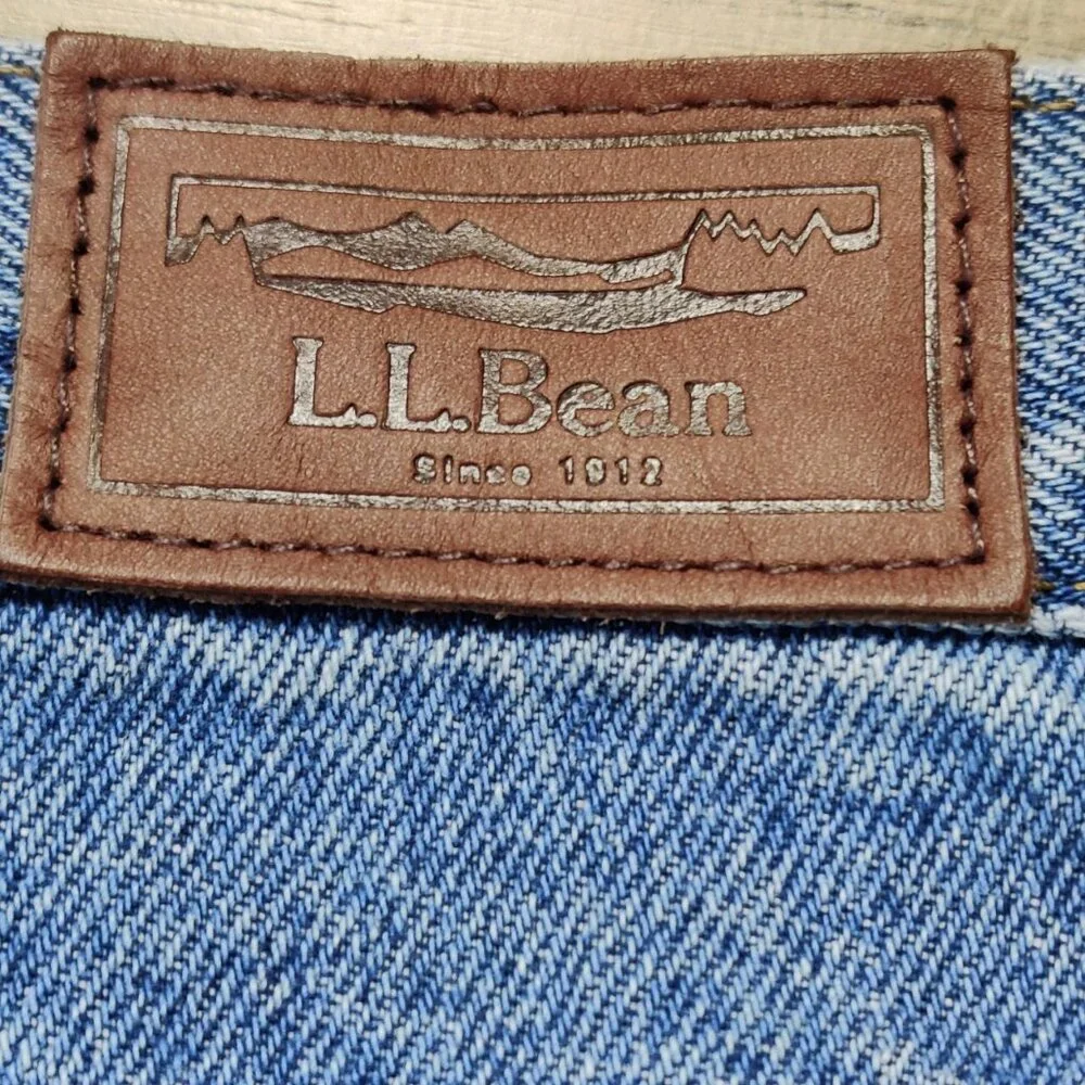 LLBean 100% Cotton Classic Relaxed Fit Straight Jeans Size 40x32 Blue Denim - Picture 7 of 12